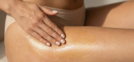 Reposição de óleos na pele e no cabelo após os 40: essencial para a maturidade